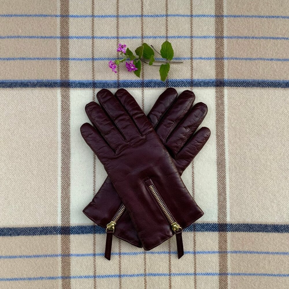 Want Les Essentiels Mozart cashmere lined leather zip gloves